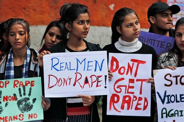 Thêm một vụ cưỡng hiếp tập thể tàn nhẫn ở Ấn Độ 